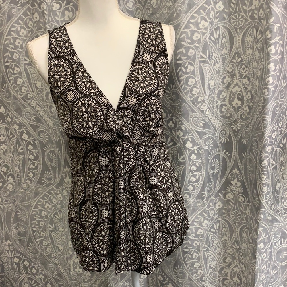 NY&Co Sleeveless Blouse, new without tag